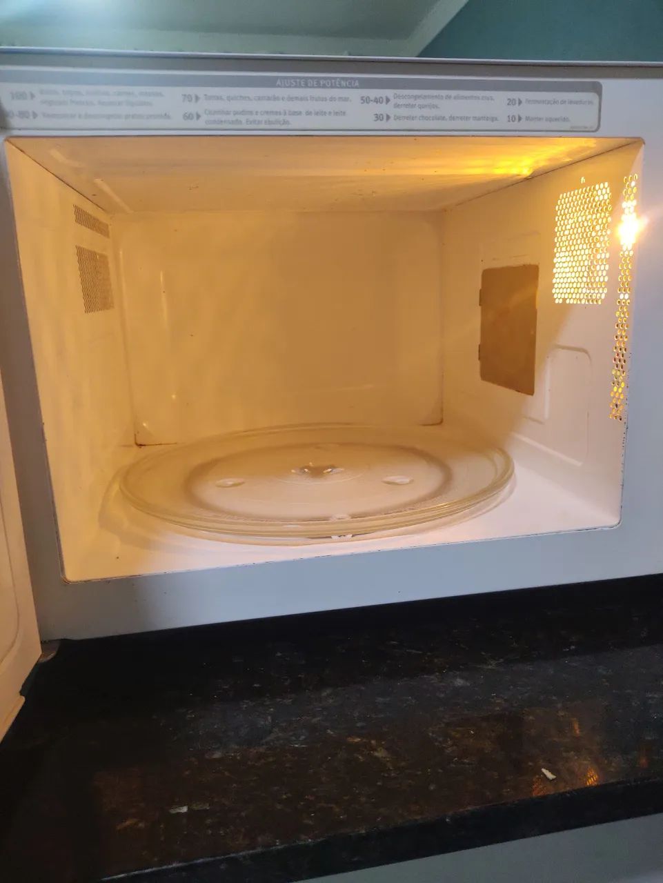 Microondas Eletrolux 31 LT - Foto 2