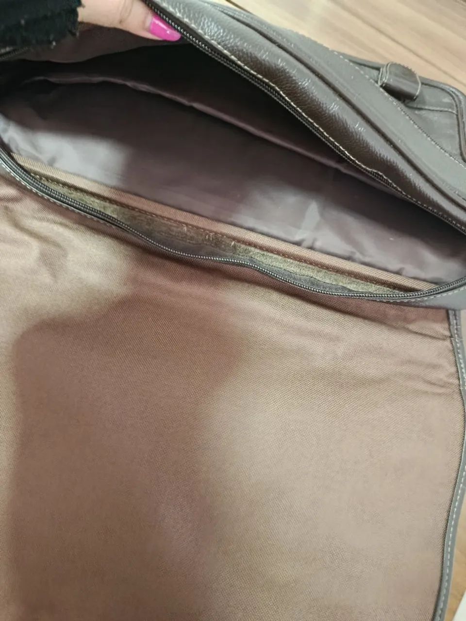 Bolsa masculina carteiro para notebook - Foto 4