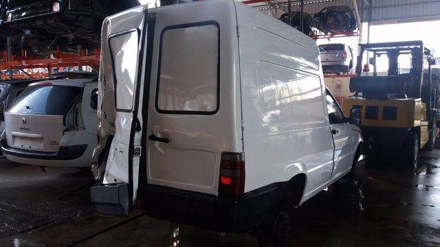 Peças usadas Fiat Fiorino 2006 1.3 gasolina 65cv câmbio manual - Foto 2