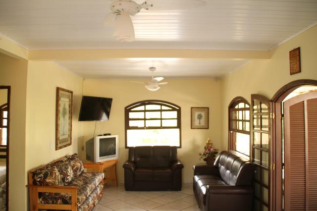 Aluguel Temporada casa Itapoá SC* p/ 30 pessoas. piscina 9 quartos, 6 banheiros, cozinhas - Foto 4