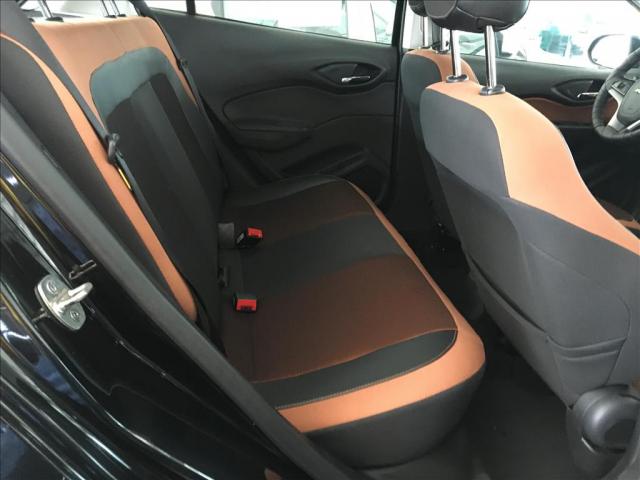 CHEVROLET ONIX 1.4 MPFI ACTIV 8V FLEX 4P MANUAL - Foto 4