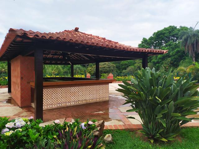 Muito charme e sossêgo em Casa Branca - Financiado - MVT - Foto 13