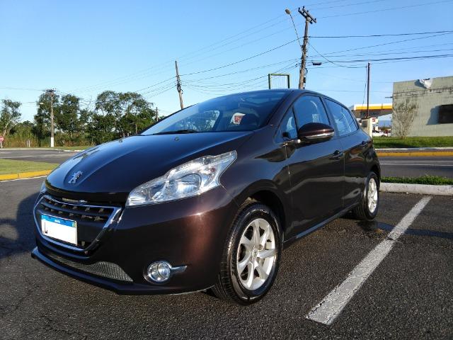 Peugeot 208 com Teto, Único Dono - Não Tem Detalhe - Aceito Oferta ou Trocas 2015 - Foto 4
