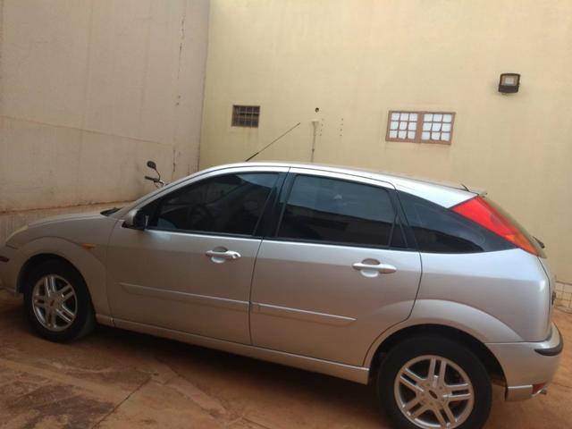 Ford Focus Hatch 1.6 8v