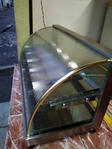 Vende-se uma vitrine, Valor 550