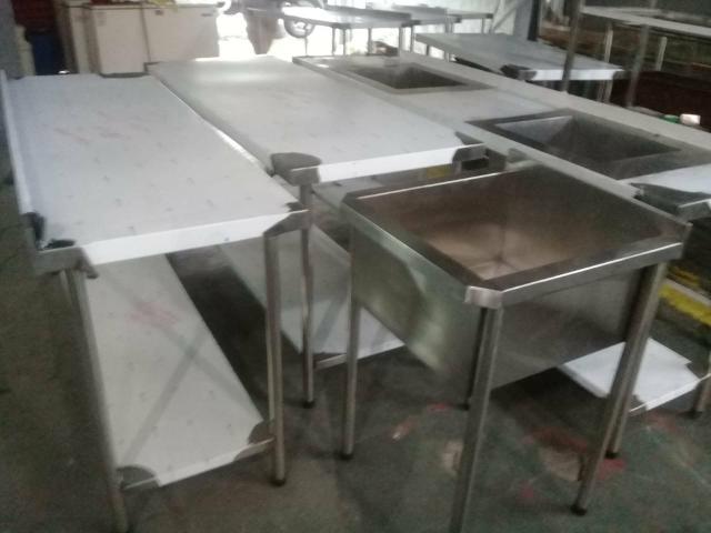Mesa e tanque em inox (somos fabricante)