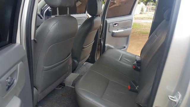 Vendo Hilux SRV 4x4 - Foto 7