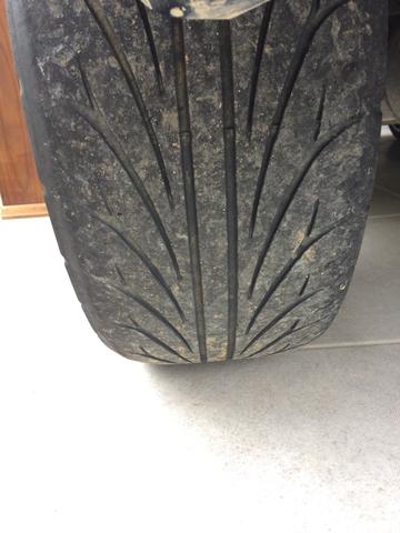 Vendo pneu 205 40 r17 - Foto 3