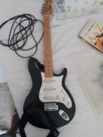 Guitarra behringer - Foto 2