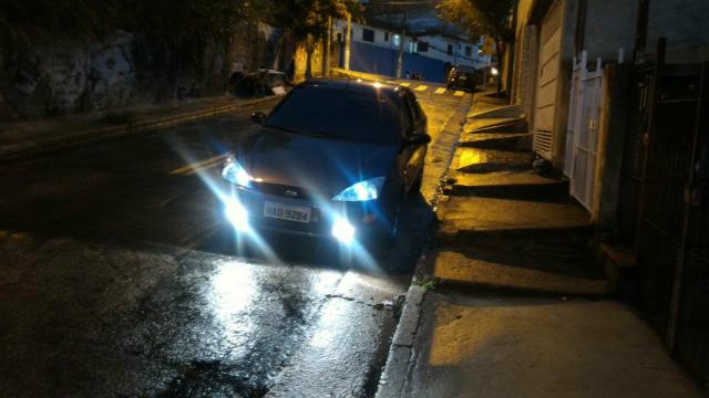 Vendo Ford Focus 2.0 16v automático - Foto 7