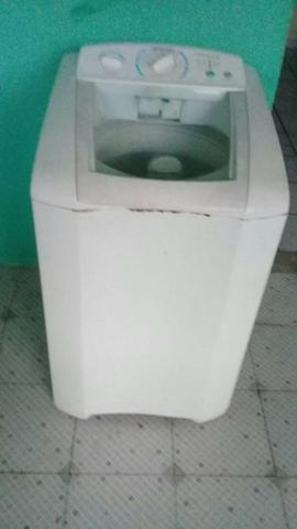 Vendo Maquina de Lavar 9 KG