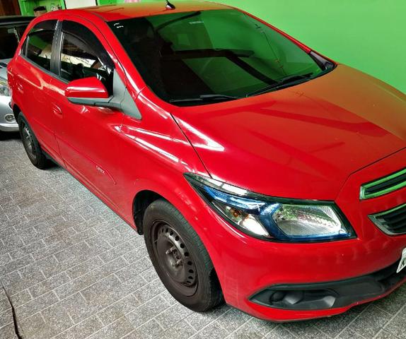Onix LT 1.4 8V FlexPower 5p Mec. - único dono