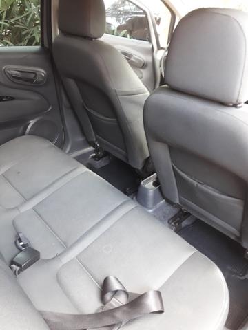 Fiat Punto Attractive 1.4 8V 2015 IMPECÁVEL! - Foto 14