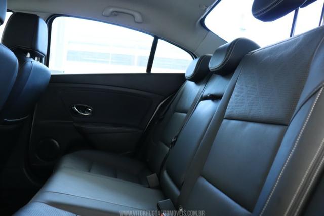 Renault Fluence Sedan Dynamique 2.0 16V - Foto 12