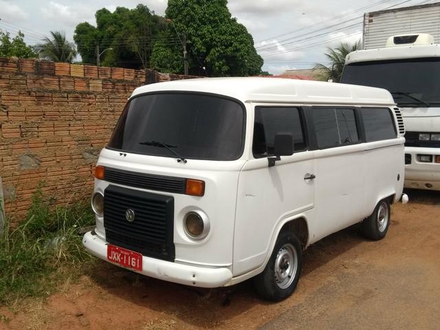 Kombi vendo ou alugo - Foto 4