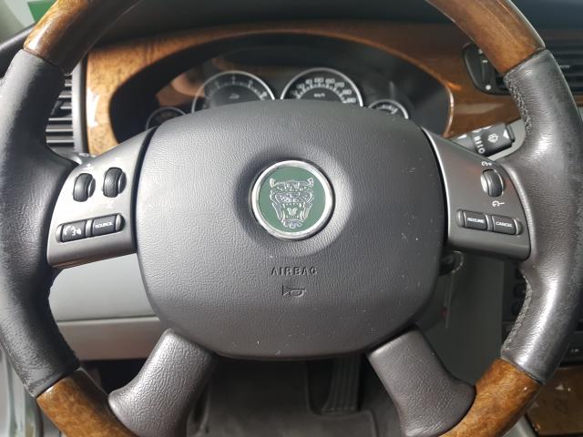 Jaguar X-Type SE 3.0 V6 231cv - Prata - 2006 - Foto 8