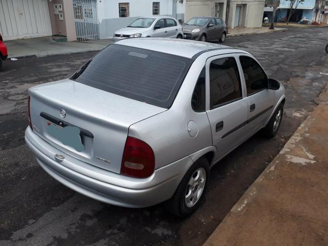 Vendo corsa Sedan 1.6 COM AR GELANDO - Foto 3