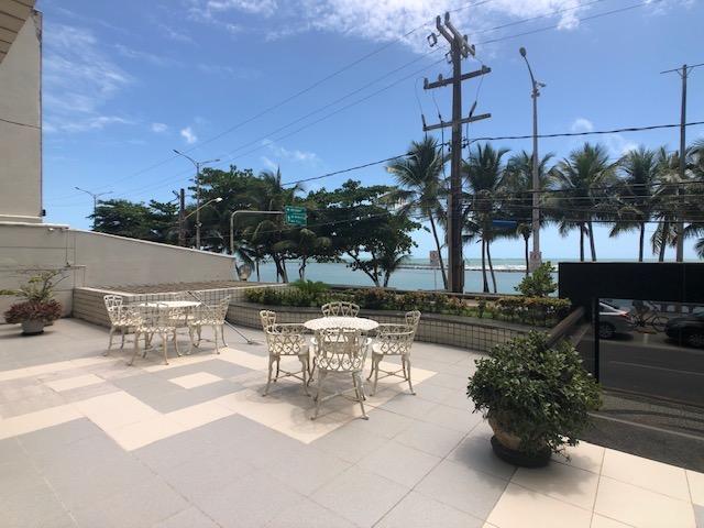 Apartamento Beira-mar 4 quartos, 2 suítes e 3 vagas, super conservado - Foto 17