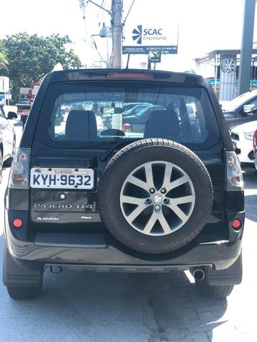 Mitsubishi Pajero Tr4 4x2 automatica completa com couro sem detalhes Martins * - Foto 3