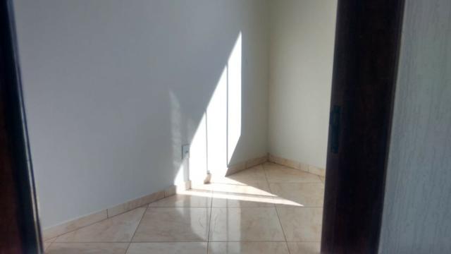 Casa a venda em Samambaia 4 quartos porcelanato reformada desocupada aceita financiamento - Foto 9