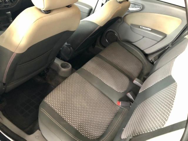 Fiat Grand Siena 1.6 ESSENCE 4P - Foto 7