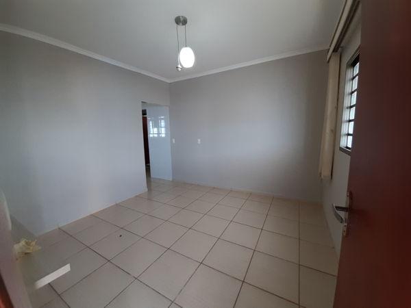 Casa com 3 quartos - Bairro Jardim dos Ipês em Anápolis - Foto 20