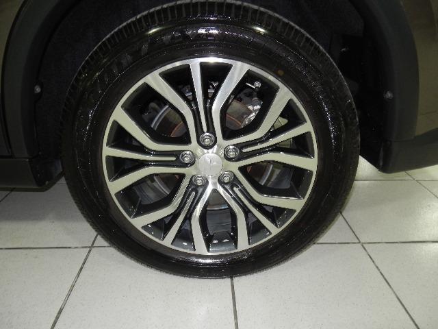 Mitsubishi Outlander 2.2 Diesel Top de linha 7 Lugares Couro Bege Xenon Teto - Foto 17