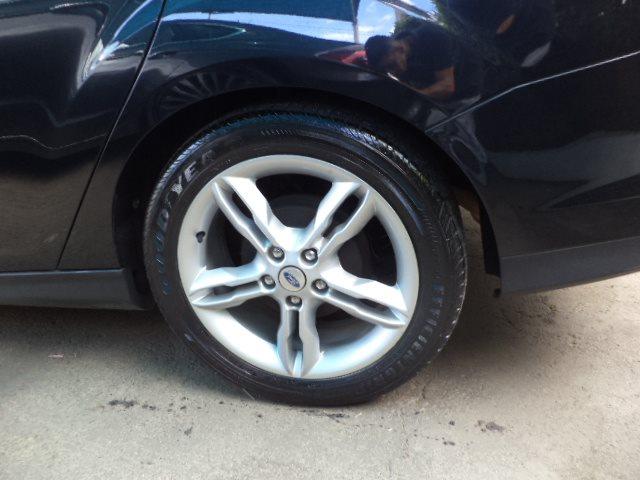 FOCUS 2013/2014 2.0 S SEDAN 16V FLEX 4P POWERSHIFT - Foto 4