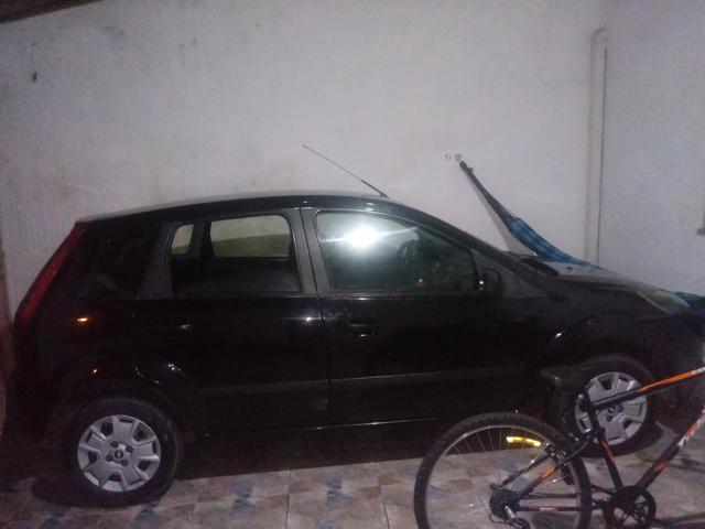 Vendo carro Ford fiesta hatch Flex 1.0 completo