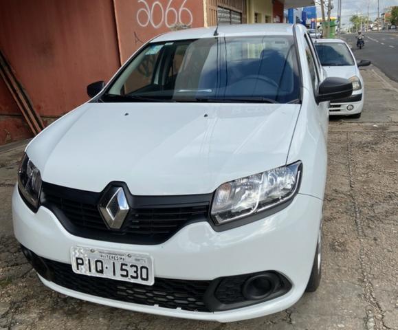 Sandero 2017 com 22.000 km estão de conservação zero valor $32 mil