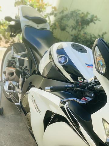 CBR 1000 RR Fire Blade - Foto 2