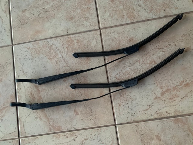 Par de braço do limpador parabrisa renault sandero original - Foto 5