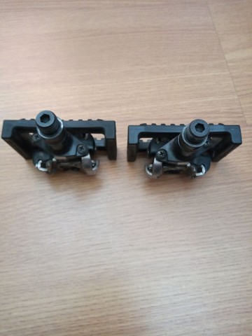 Pedal clip Shimano com a plataforma - Foto 4