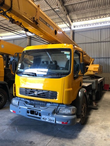 Guindaste Madal Md300C ano 2006 30T