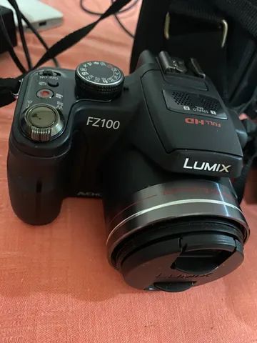 Câmera fotográfica e filmadora LUMIX 