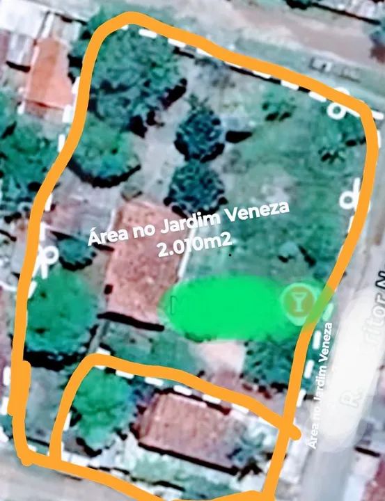 Vendo Terreno com casa em ótima localização no Jardim Veneza 2.010m2