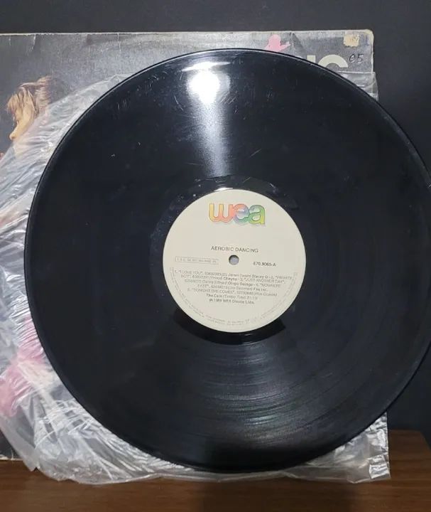 Disco de Vinil LP Aerobic Dancing Internacional - Foto 3