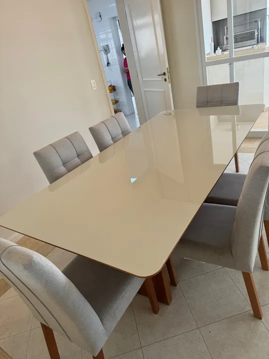 Mesa de Jantar em Vidro 6 Cadeiras - Moderna e Elegante