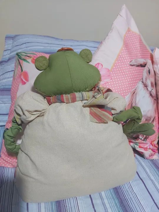Almofada de sapo de tecido Nova - Foto 3