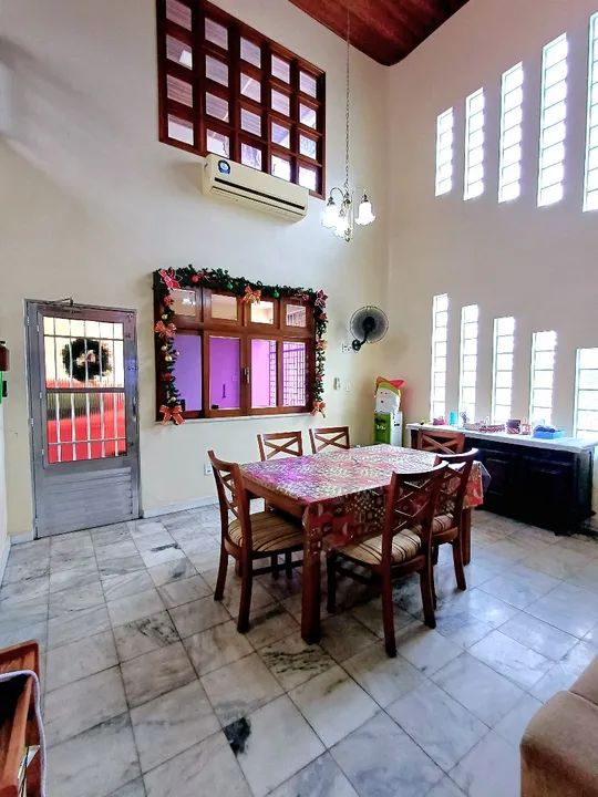 Duplex no Japiim, Prox. Seduc e DB. 263m² const., 4qts/1ste e 2 semi, 6 vgs e Piscina - Foto 4