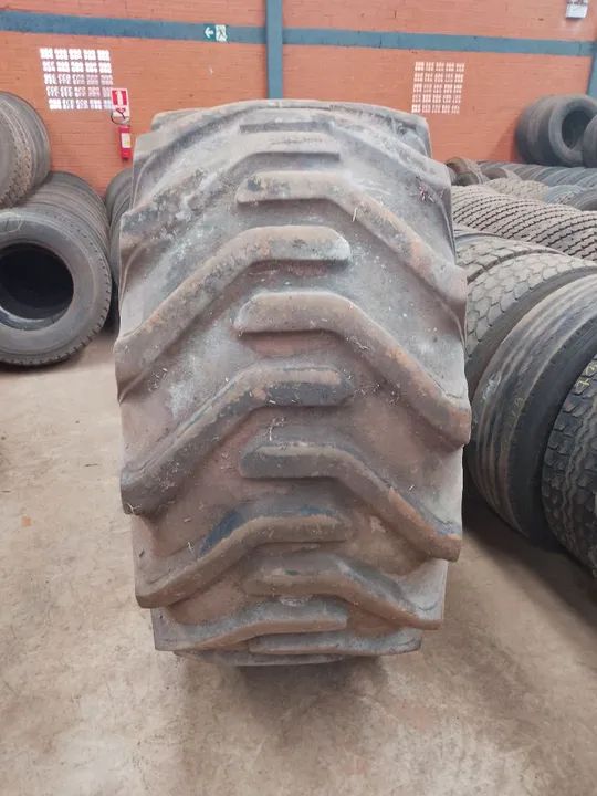 Vende-se 1 pneu usado na medida 28.1-26 Pirelli original  - Foto 3