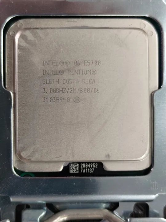 Placa-mãe ASUS P5P41T-LE + Processador Intel E5700 + 6GB memória - Foto 2