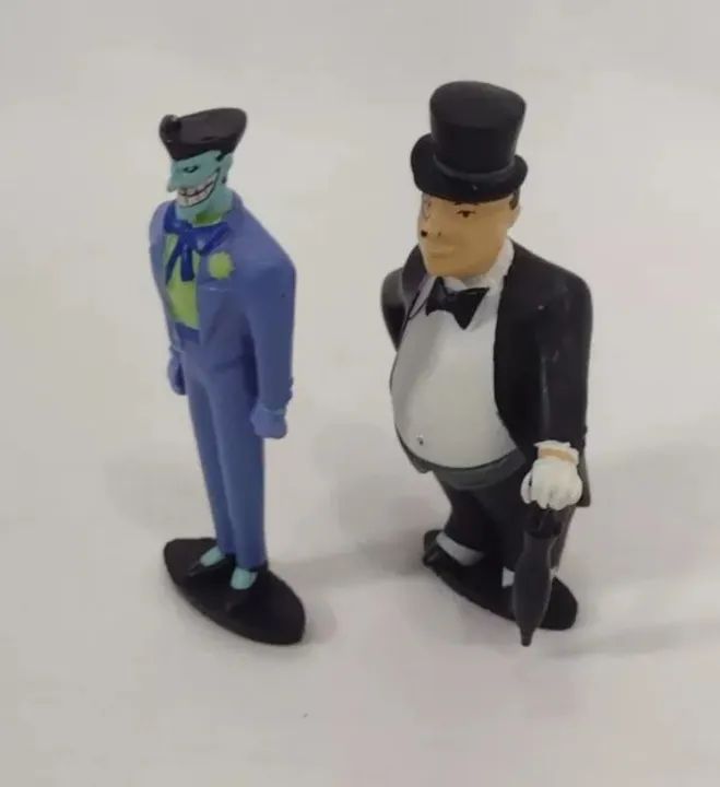 Bonecos vilões Batman, Pinguim e Coringa miniaturas DC Comics  - Foto 2
