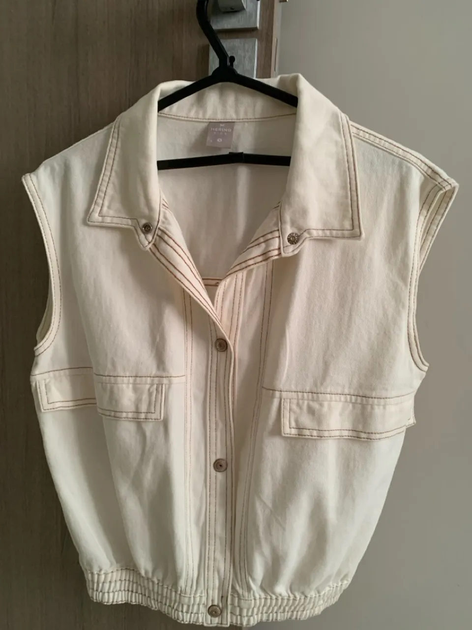Colete Jeans Branco com Detalhes