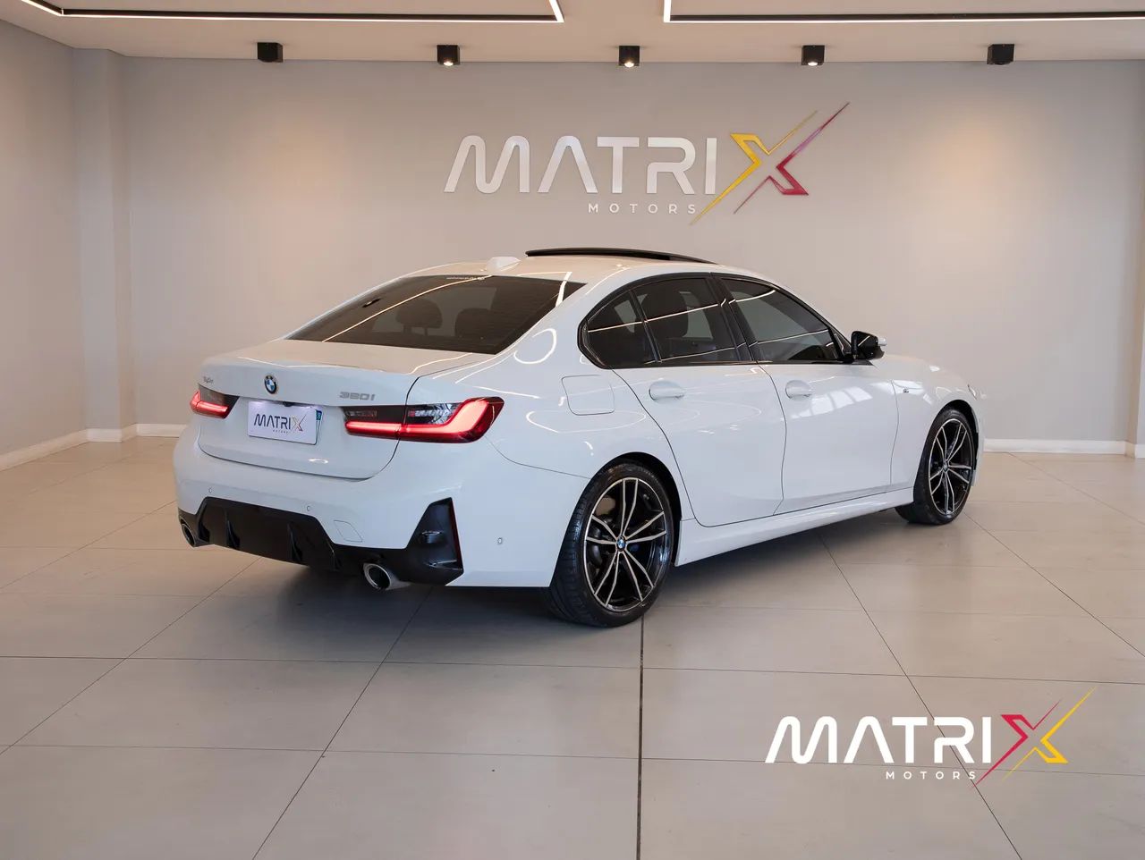 BMW 320iA 2.0  - Foto 2