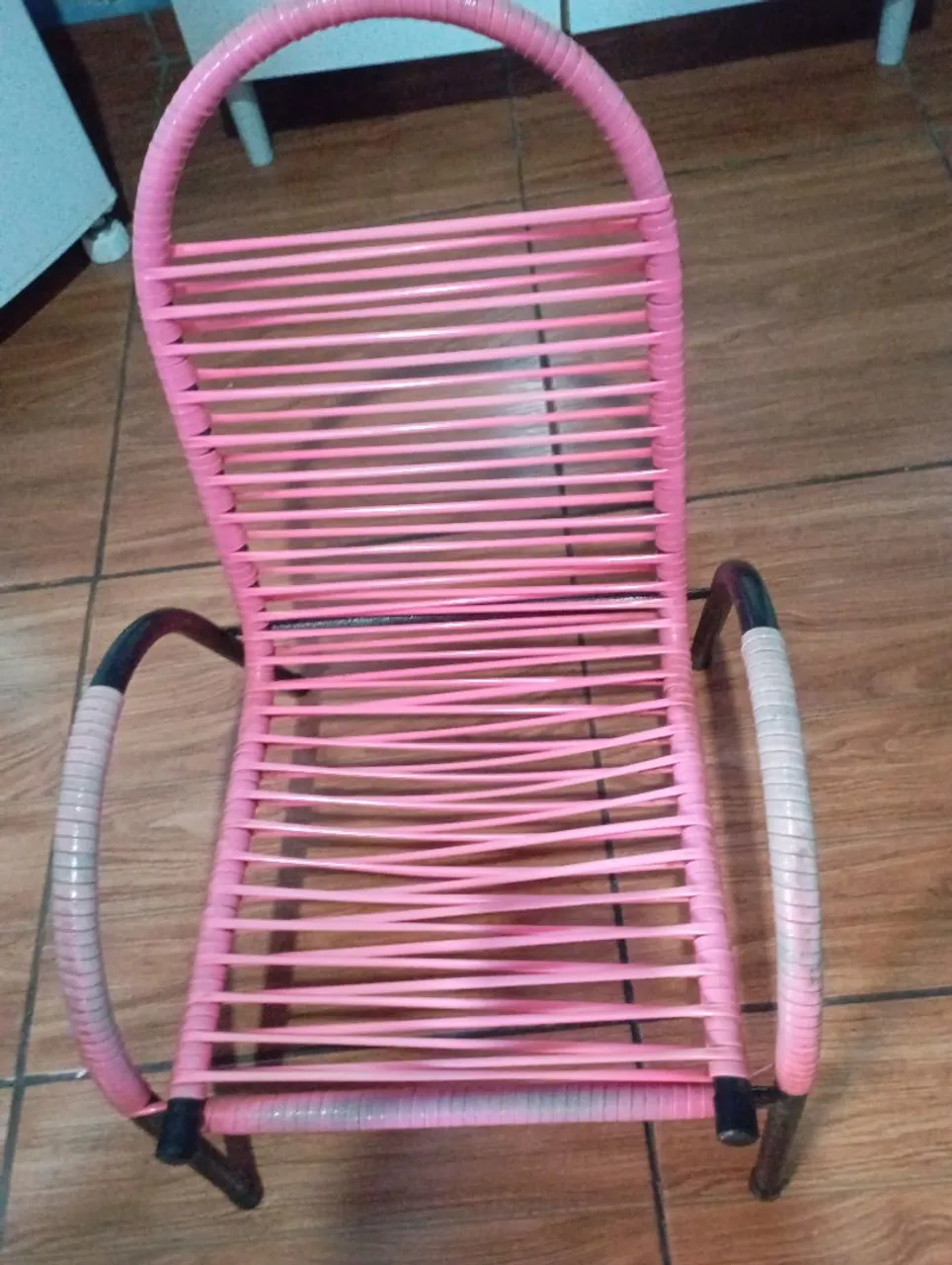 Cadeira Infantil Rosa em Plástico