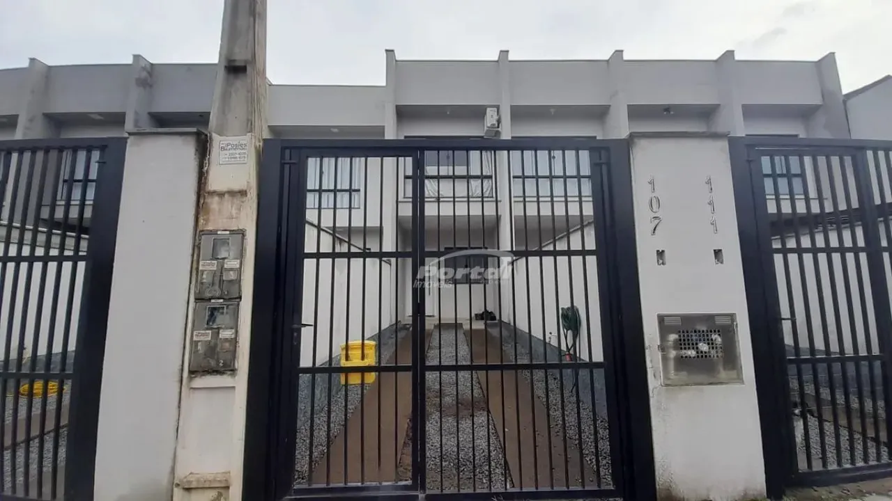 Sobrado semimobiliado 2 suítes disponível para locação no Bairro Itoupava Central Blumenau