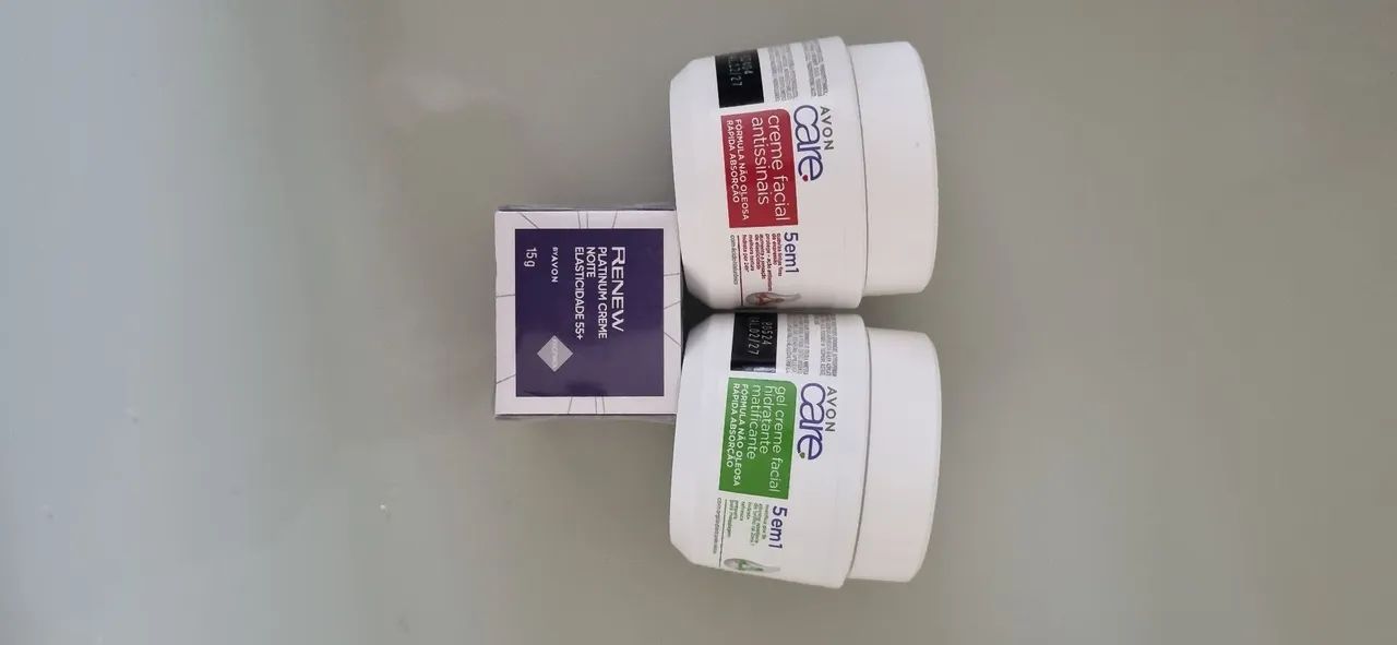 Creme Facial Avon - Renova e Hidrata a Pele