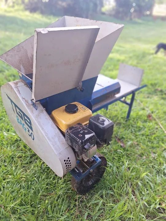 Triturador de galhos