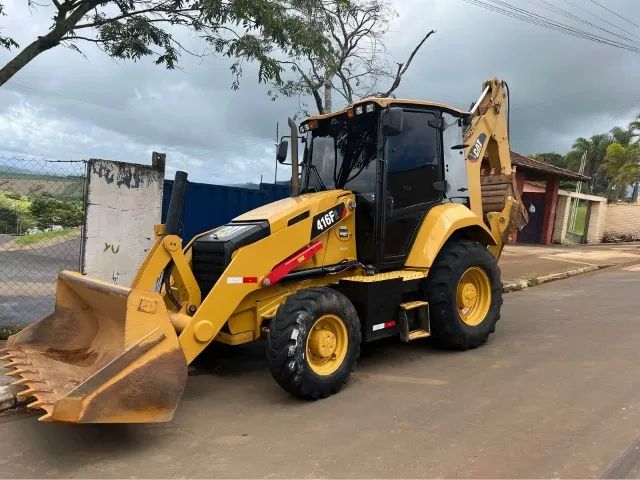 Retroescavadeira Caterpillar  416 f2 2020